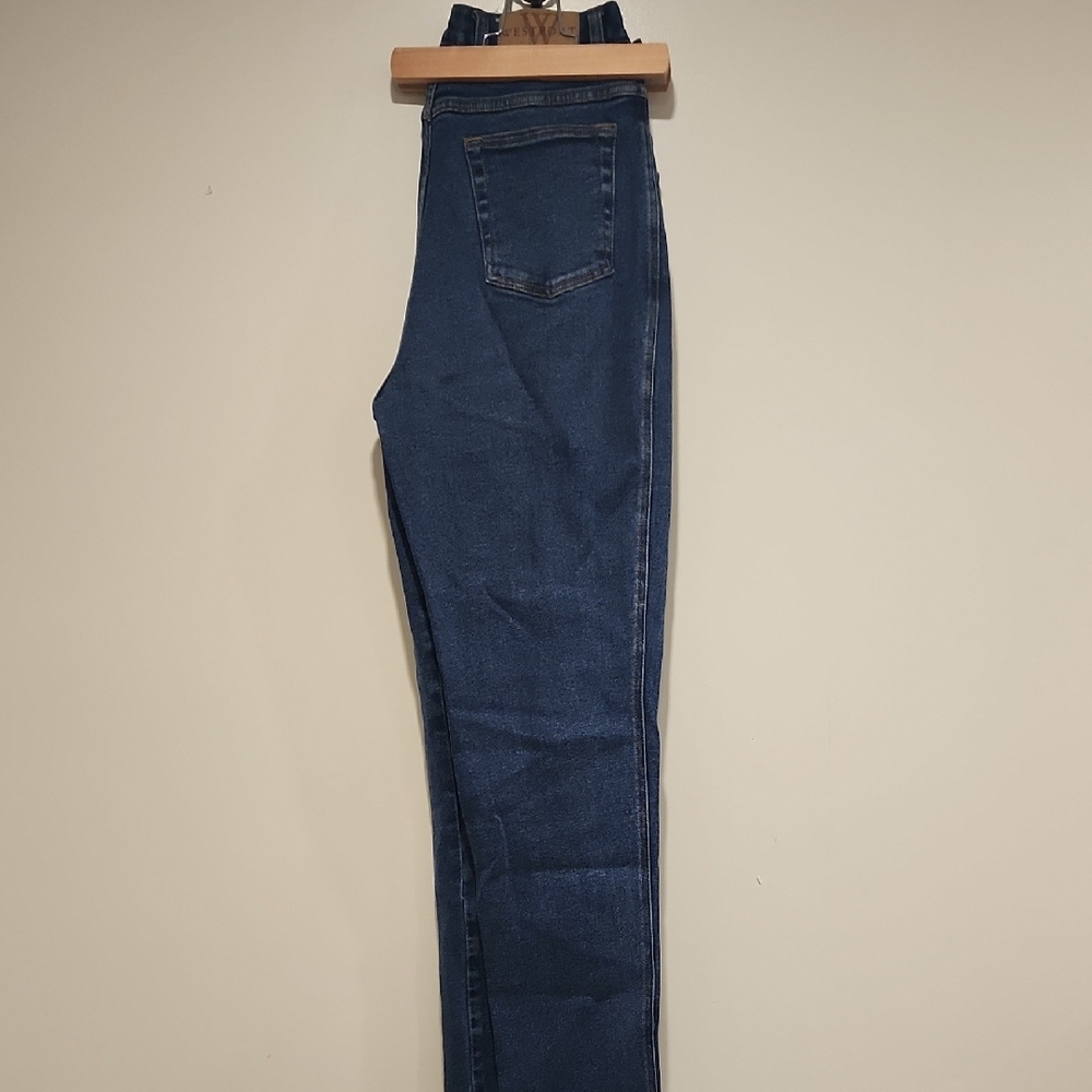 Westport Women's Classic Bluesup Jeans